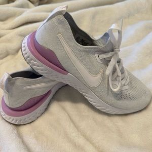 Nike Flyknit Sneakers